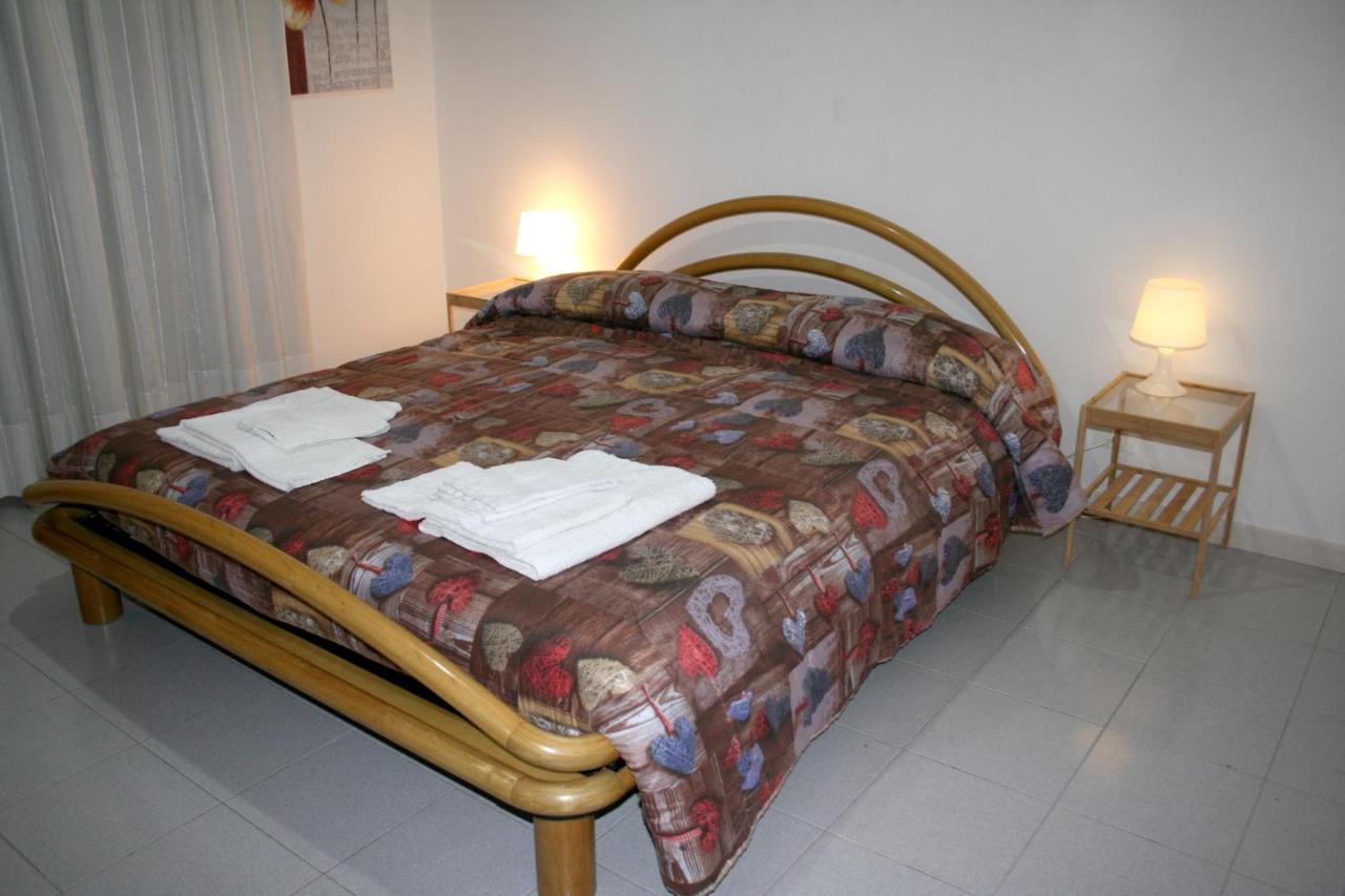 2 Bedrooms Appartement At Pescara 300 M Away From The Beach With Balcony And Wifi Exterior foto